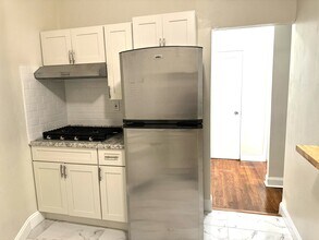 1700 Kennedy Blvd, Unit 11 in Union City, NJ - Foto de edificio - Building Photo