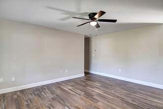 2306 Southlea Dr in Dayton, OH - Building Photo - Building Photo