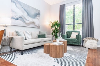 Pine Street Flats in Nashville, TN - Building Photo - Building Photo