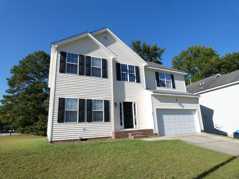 701 Marjam Ln, Unit 01-21115 in Fuquay Varina, NC - Building Photo