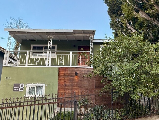 property at 1200 Laveta Terrace