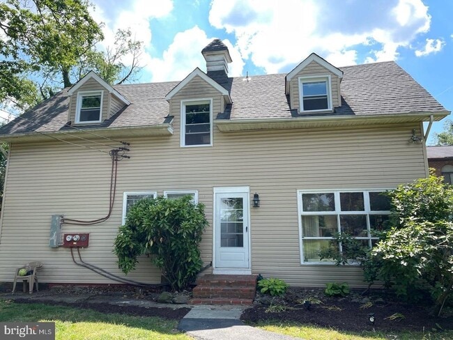 108 Delrey Ave