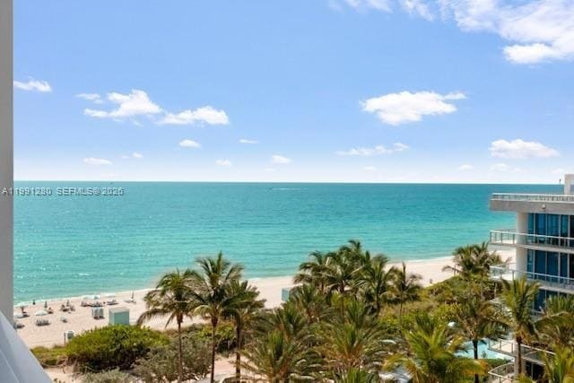 6801 Collins Ave, Unit 711 Door  710 in Miami Beach, FL - Building Photo - Building Photo
