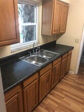 3220 Deerfield Dr in Tampa, FL - Building Photo - Building Photo