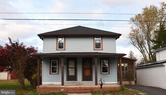 12 Delaware Ave in Salem, NJ - Building Photo