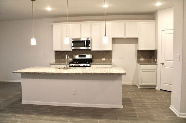 949 Blue Oak Blvd in San Marcos, TX - Building Photo - Building Photo