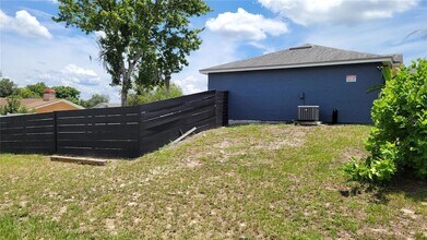 3048 Bonkirk Dr in Deltona, FL - Building Photo - Building Photo