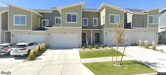 1977 N Chianti St in Saratoga Springs, UT - Building Photo