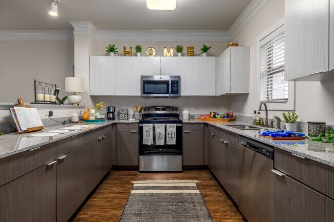 Highbranch Gainesville in Gainesville, FL - Building Photo - Building Photo