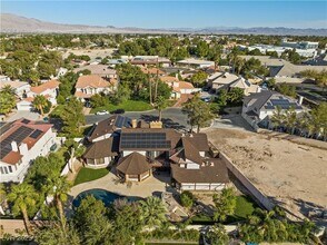 3969 Royal Viking Way in Las Vegas, NV - Building Photo - Building Photo