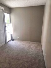 1459 Pele St in Honolulu, HI - Building Photo - Building Photo