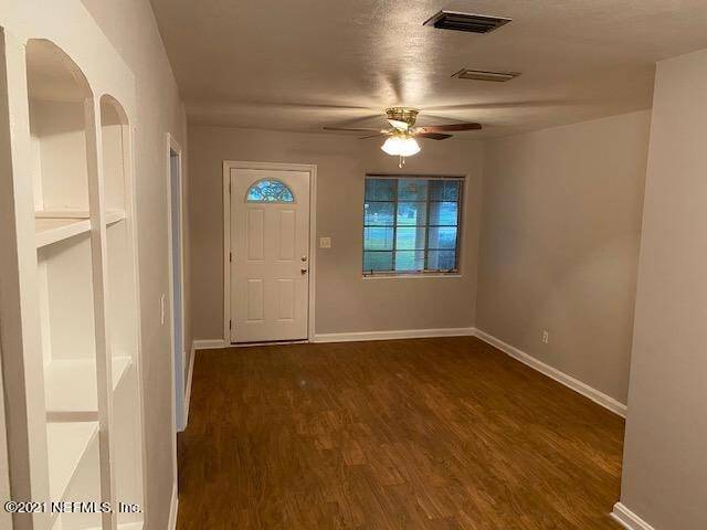 5068 Kingsbury St in Jacksonville, FL - Building Photo - Building Photo