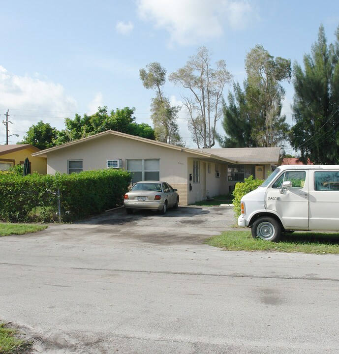 6440 NW 20th Ct in Fort Lauderdale, FL - Foto de edificio