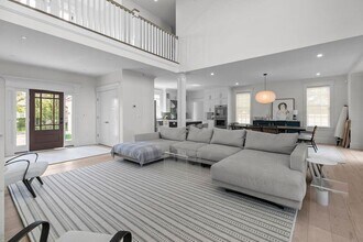 45 Carnegie Abbey Ln in Portsmouth, RI - Building Photo - Building Photo