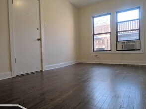 2641 N Spaulding Ave in Chicago, IL - Building Photo - Building Photo
