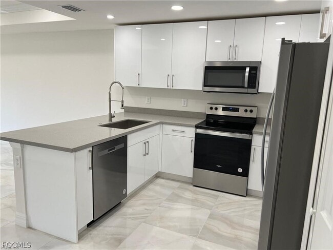 4852 30th St SW in Lehigh Acres, FL - Building Photo - Building Photo