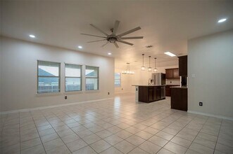 1543 Meadowlake Dr in Waxahachie, TX - Building Photo - Building Photo