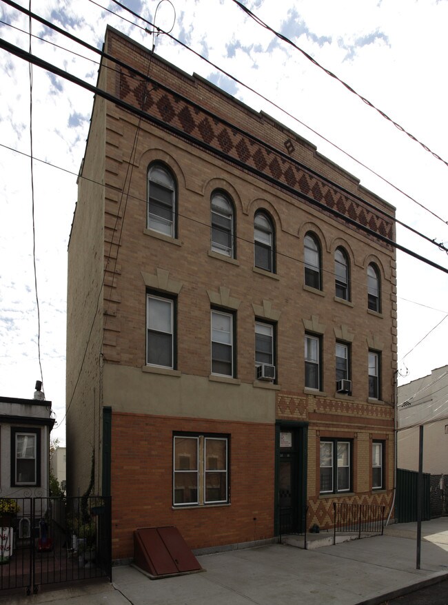 18-20 Wright Ave in Jersey City, NJ - Building Photo - Building Photo
