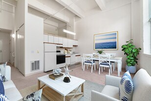 1 H St in San Rafael, CA - Building Photo
