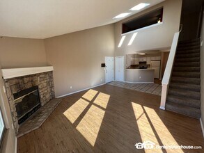 12093 W Cross Dr in Littleton, CO - Building Photo - Building Photo