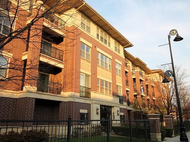 property at 6436 Roosevelt Rd