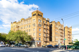 901 80th St in Brooklyn, NY - Foto de edificio - Primary Photo