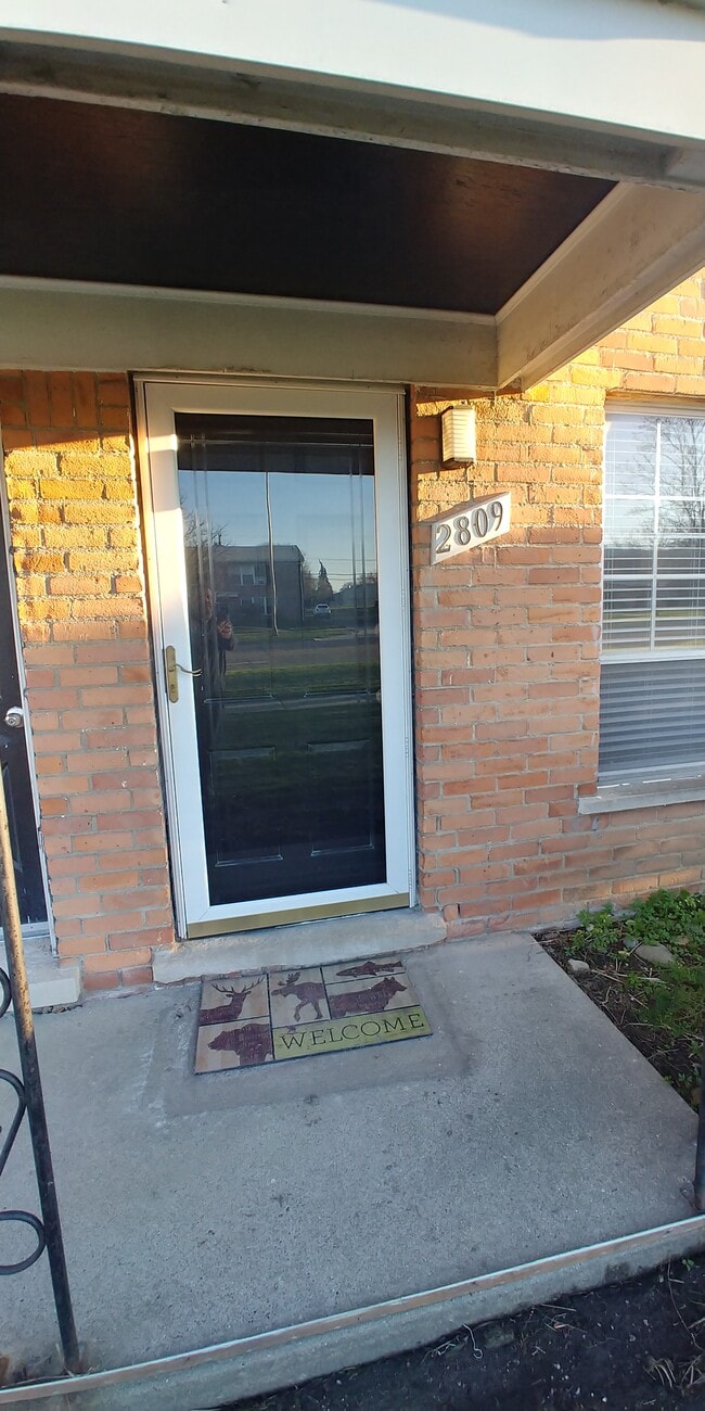 2809 W 13 Mile Rd, Unit #3 in Royal Oak, MI - Building Photo - Building Photo