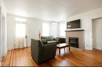 163 McKeesport Rd in Elizabeth, PA - Building Photo - Building Photo