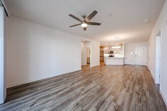2511 W Queen Creek Rd in Chandler, AZ - Building Photo - Building Photo