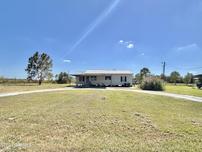 2391 La Hwy 700 in Rayne, LA - Building Photo - Building Photo