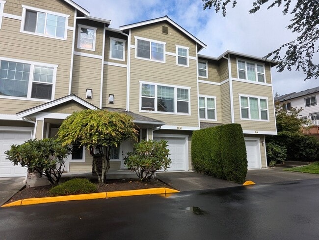 property at 15 164th St SW