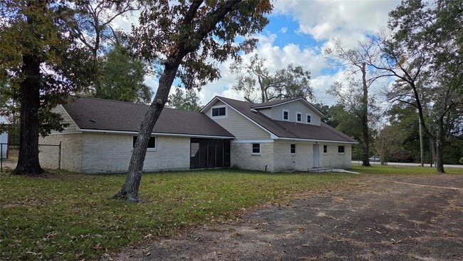 property at 1600 Southern Oaks Dr