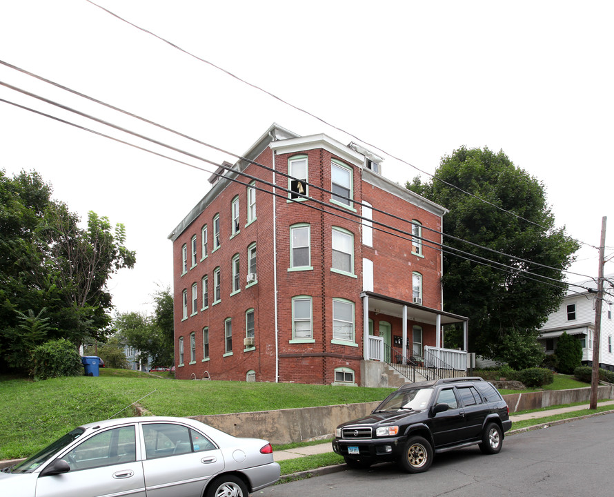 28-30 Sexton St in New Britain, CT - Foto de edificio