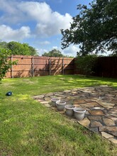 906 Gilchrist Ave in College Station, TX - Building Photo - Building Photo