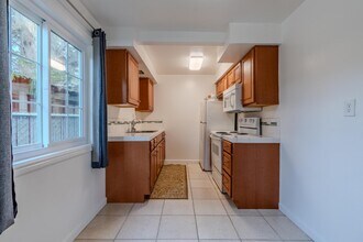 102 Brighton Rd in Pacifica, CA - Building Photo - Building Photo