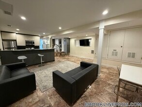 25 St Marys Ct in Brookline, MA - Building Photo - Building Photo