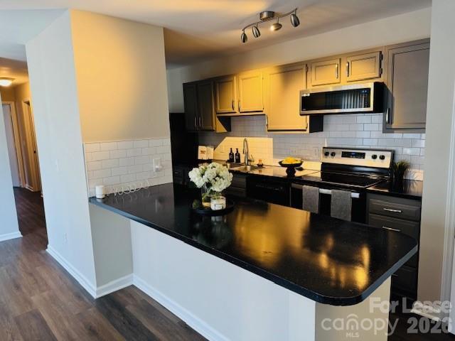 6137 Meadow Rose Ln in Charlotte, NC - Building Photo - Building Photo