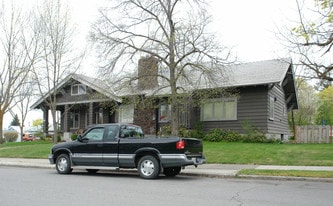 732-734 W York Ave Apartments