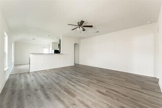 13333 Harry S Truman Dr in Manor, TX - Building Photo - Building Photo