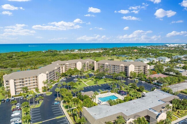 275 Palm Ave, Unit A302 in Jupiter, FL - Building Photo - Building Photo