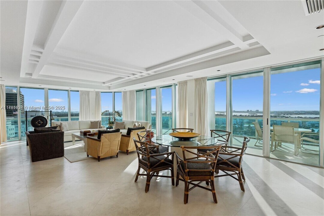 10101 Collins Ave in Bal Harbour, FL - Building Photo