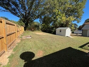 1105 Central Dr in Kannapolis, NC - Building Photo - Building Photo