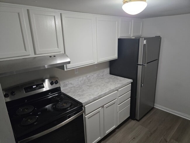 417 Strathaven Ct in Newark, DE - Building Photo - Building Photo