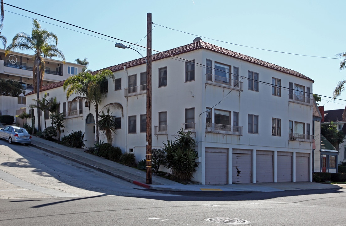 345 Juniper St in San Diego, CA - Building Photo