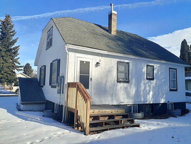 300 Idaho Ave in Rigby, ID - Building Photo - Building Photo