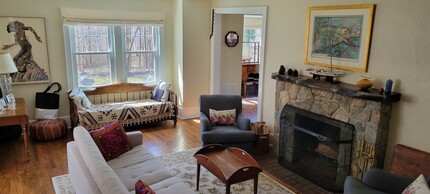 81 W Mountain Rd in Ridgefield, CT - Building Photo - Building Photo