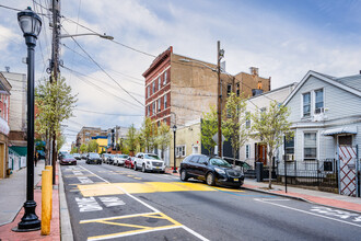 1314 Bergenline Ave in Union City, NJ - Building Photo - Building Photo