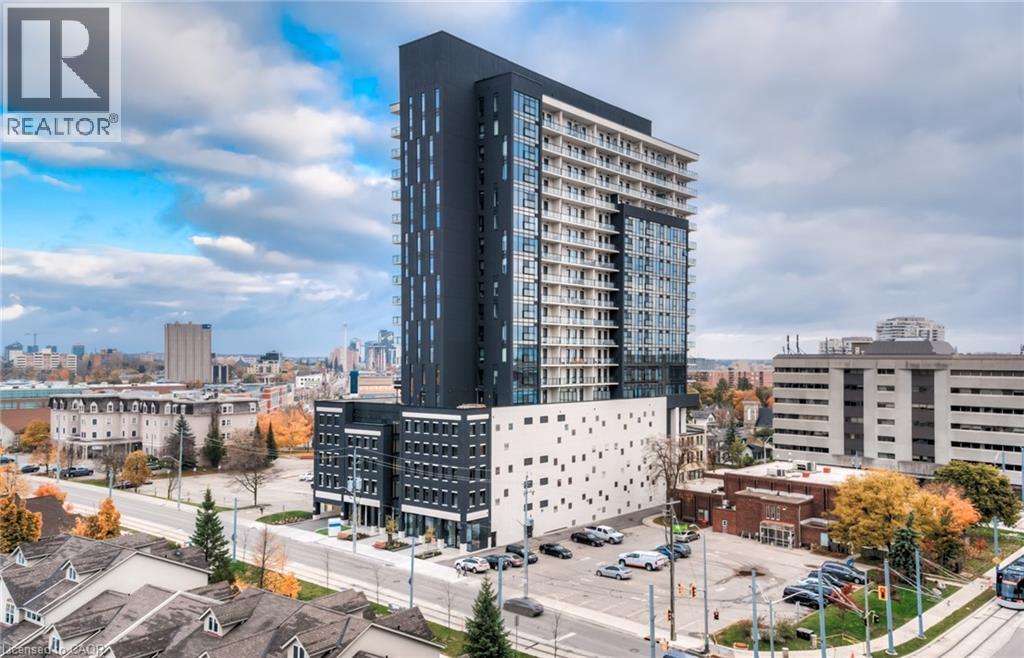 181 King St S in Waterloo, ON - Building Photo