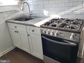 2208 S 15th St in Philadelphia, PA - Building Photo - Building Photo