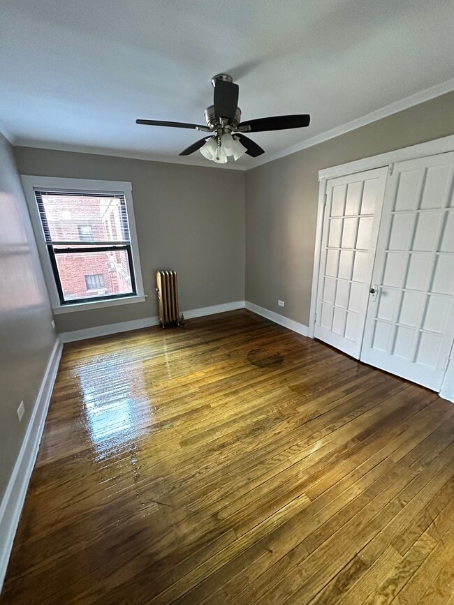 1706 Albion W Ave, Unit 2W in Chicago, IL - Foto de edificio - Building Photo